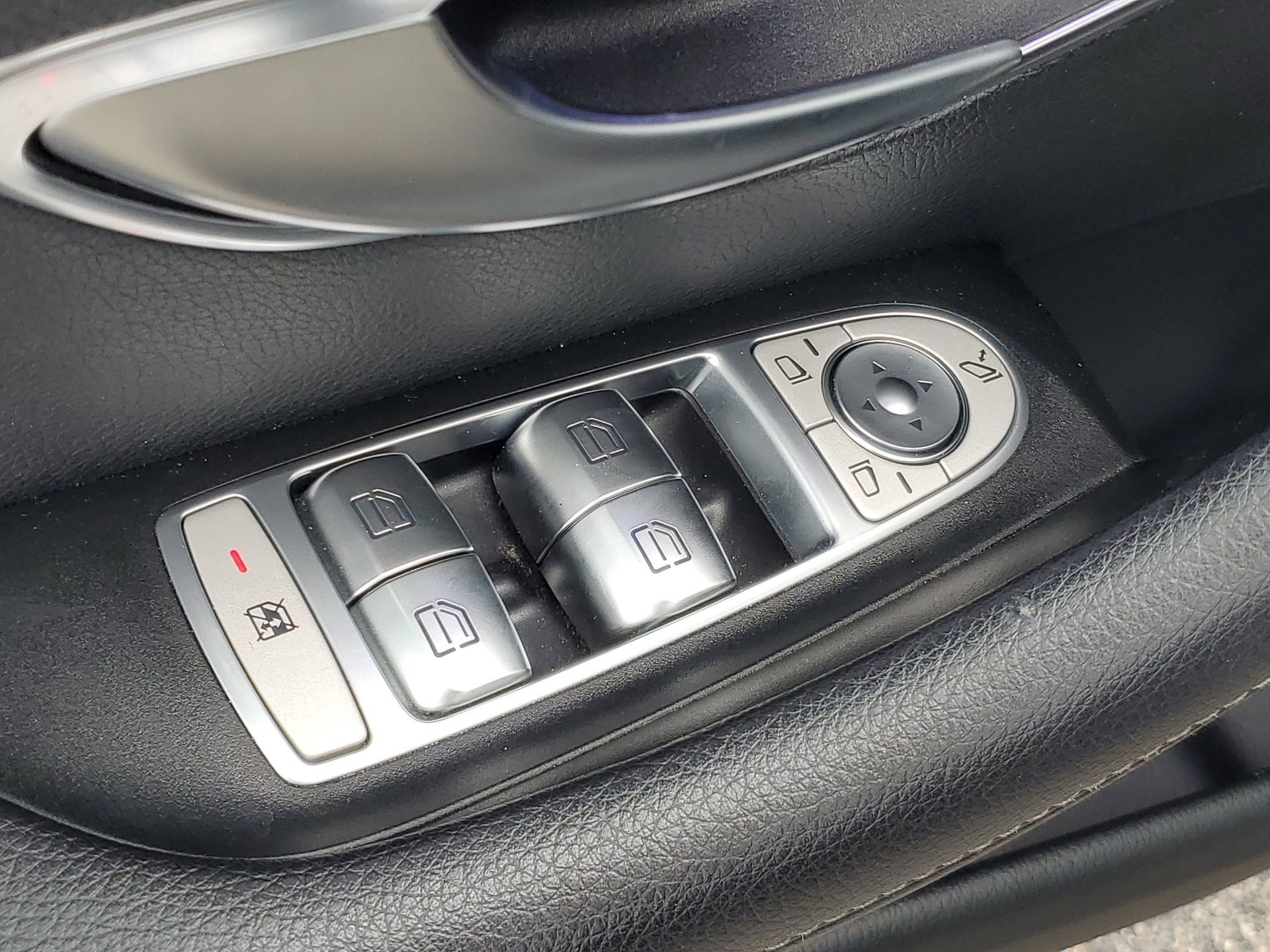 Used 2022 Mercedes-Benz E 350 Sedan image 22