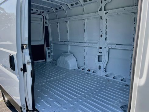 New 2026 RAM ProMaster 3500 w/ Convenience Group FWD image 23