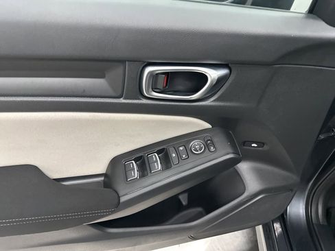 Used 2022 Honda Civic LX image 11