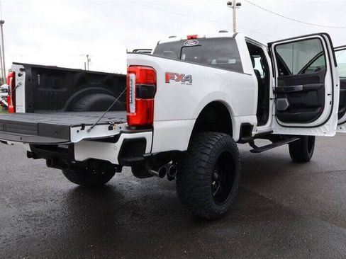 Used 2024 Ford F350 Platinum w/ FX4 Off-Road Package AWD/4WD image 35