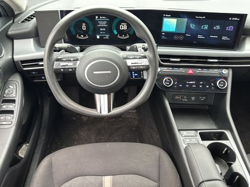 Used 2024 Hyundai Sonata SEL FWD image 12