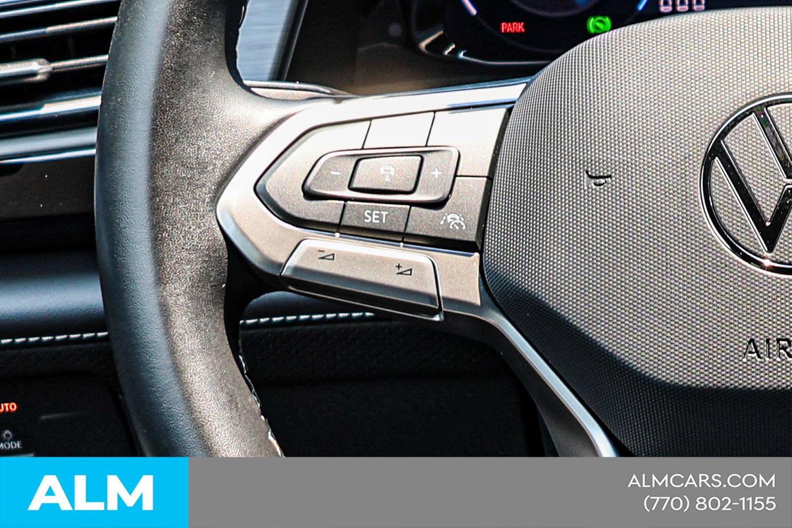 Used 2025 Volkswagen Atlas Cross Sport SE FWD image 26