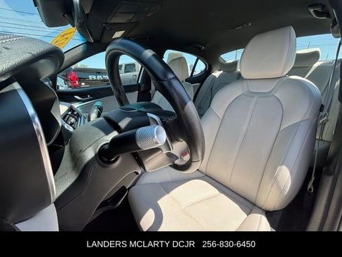 Used 2024 Genesis G70 2.5T RWD image 20