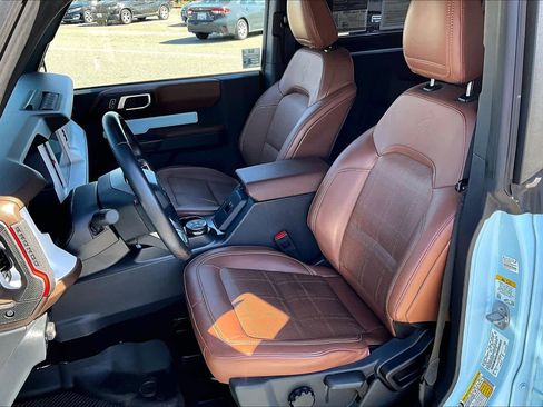 Used 2024 Ford Bronco Heritage Edition image 7