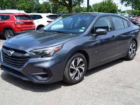 Used 2025 Subaru Legacy Premium AWD/4WD image 4