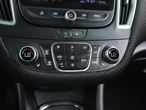 Used 2023 Chevrolet Malibu LT FWD image 17
