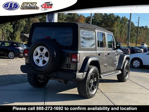Used 2018 Jeep Wrangler Unlimited Sport S image 7