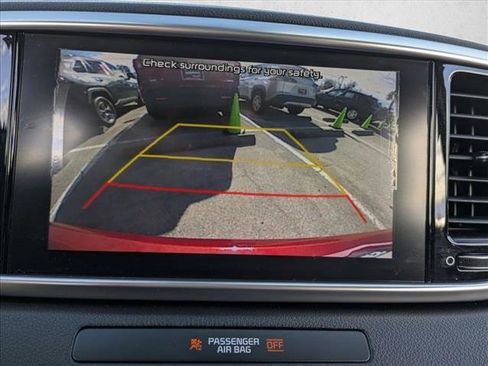 Used 2020 Kia Sportage EX image 13