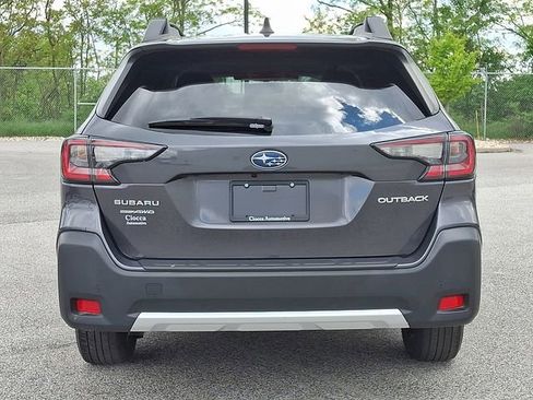 Used 2023 Subaru Outback Limited AWD/4WD image 8