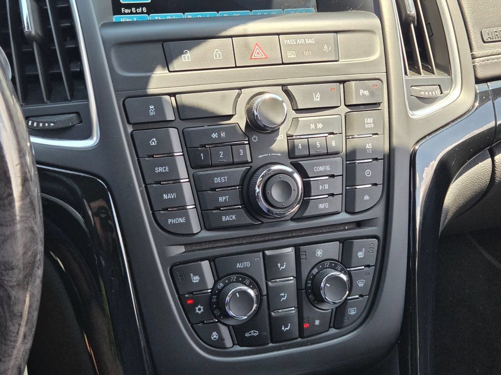 Used 2019 Buick Cascada Premium FWD image 25