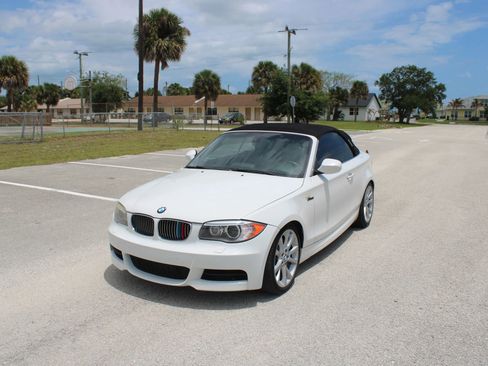 Used 2013 BMW 135i Convertible RWD image 20