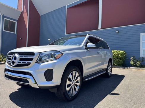 Used 2017 Mercedes-Benz GLS 450 4MATIC w/ Premium Package image 4