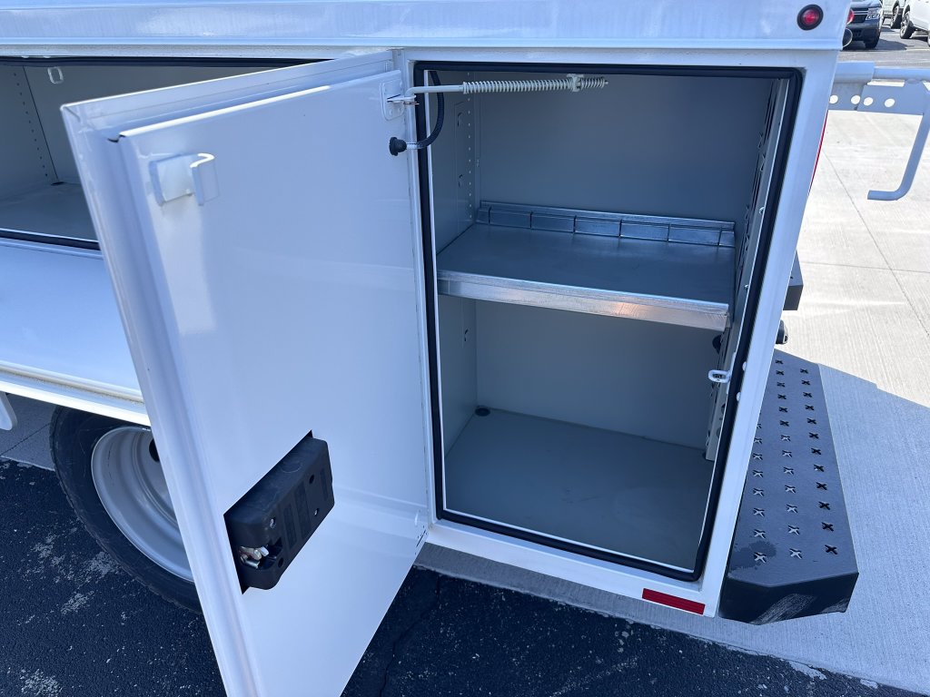 New 2024 Ford F550 4x4 Regular Cab Super Duty image 37