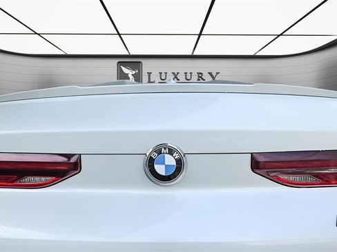 Used 2023 BMW X6 M50i w/ Executive Package image 19