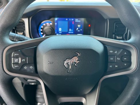 Used 2022 Ford Bronco 2-Door w/ Sasquatch Package image 23