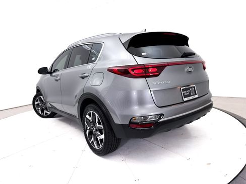 Used 2020 Kia Sportage EX FWD image 2