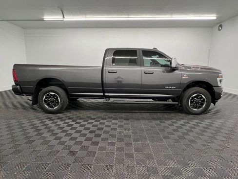 Used 2025 RAM 3500 Laramie AWD/4WD image 6