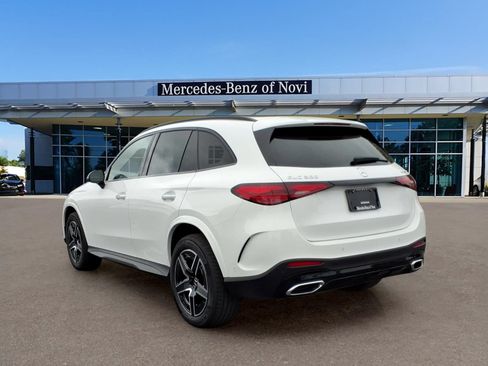 Certified 2025 Mercedes-Benz GLC 300 4MATIC image 3
