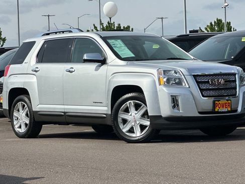 Used 2011 GMC Terrain SLT FWD image 2