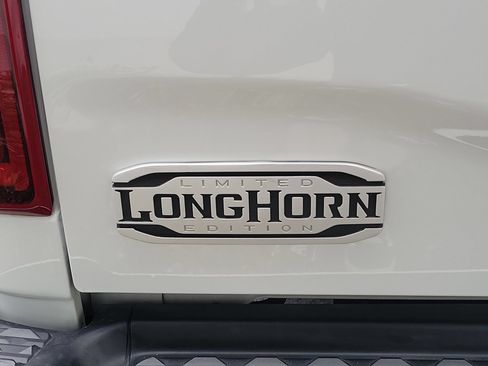 Used 2025 RAM 2500 Limited AWD/4WD image 21