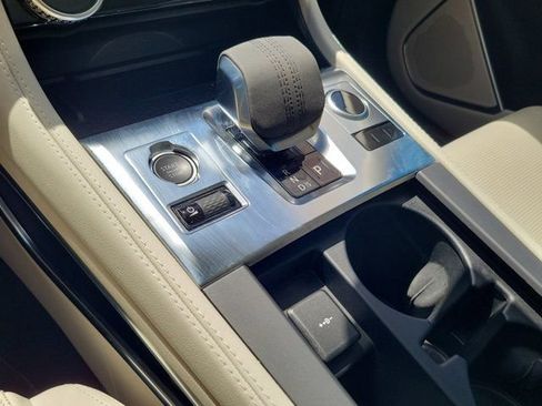 Used 2021 Jaguar F-PACE R-Dynamic S image 31