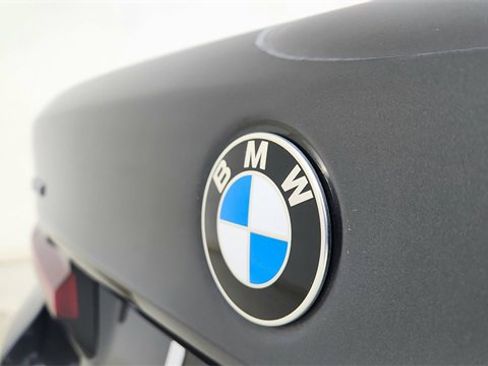 Used 2022 BMW 540i xDrive w/ Executive Package image 17