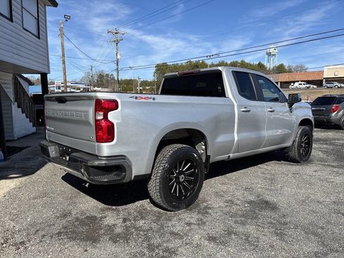 Used 2020 Chevrolet Silverado 1500 LT image 5