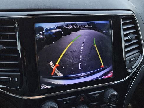 Used 2020 Jeep Grand Cherokee Summit image 27