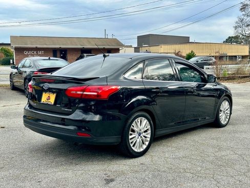 Used 2018 Ford Focus Titanium image 7