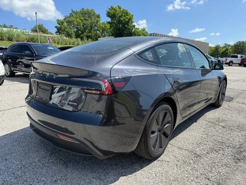Used 2025 Tesla Model 3 Long Range AWD/4WD image 3
