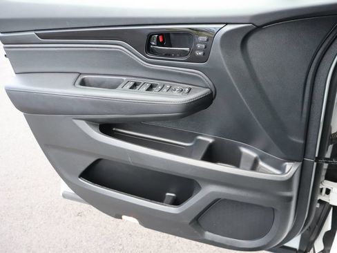 Certified 2024 Honda Odyssey Touring image 34