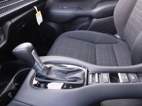 Used 2024 Honda HR-V LX image 15