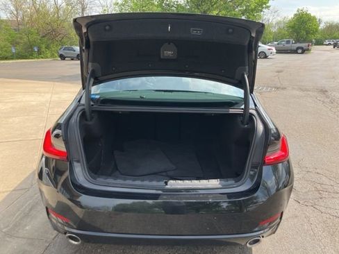 Used 2025 BMW 330i xDrive Sedan w/ Convenience Package image 35