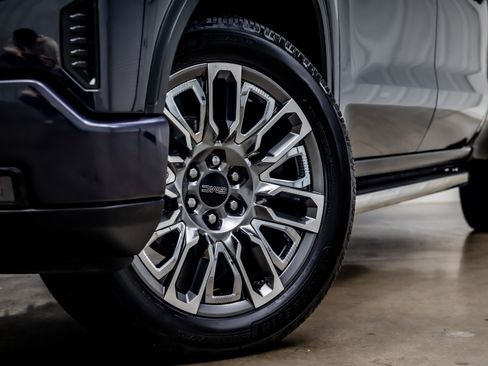 Used 2024 GMC Sierra 1500 Denali Ultimate image 24
