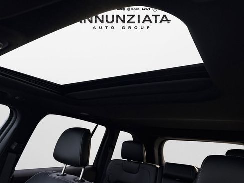 New 2026 Jeep Grand Cherokee Altitude image 30