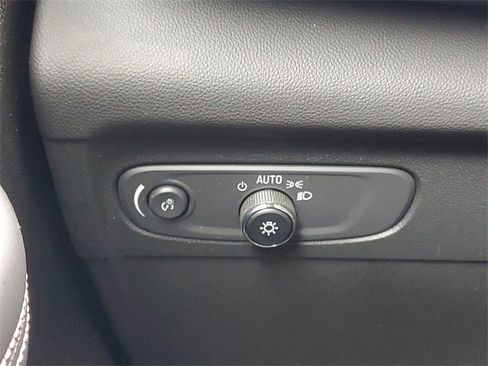 Certified 2023 Buick Envision Essence image 20