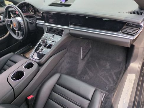 Used 2018 Porsche Panamera 4S AWD/4WD image 19