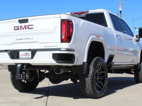 Used 2022 GMC Sierra 3500 Denali w/ Denali Ultimate Package image 30