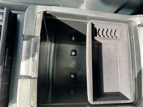 Used 2023 Lexus GX 460 Luxury w/ Sport Design Package image 21