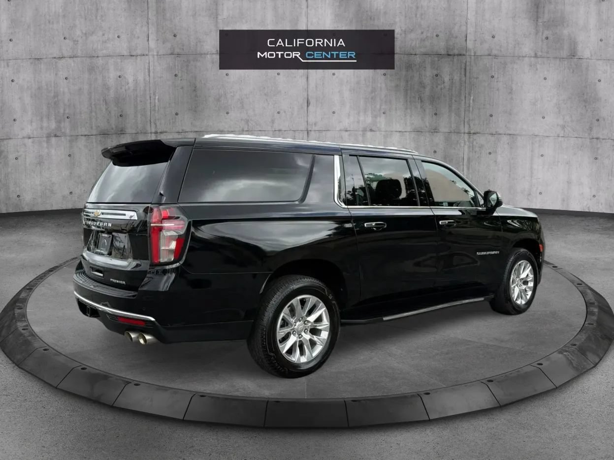 Used 2023 Chevrolet Suburban Premier AWD/4WD image 5