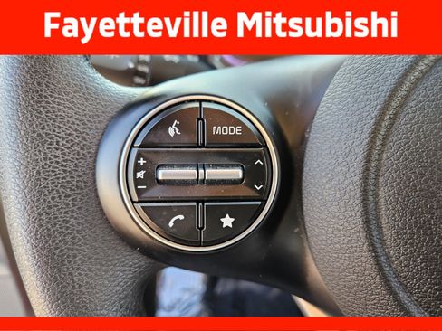 Used 2025 Kia Soul LX w/ LX Technology Package image 25