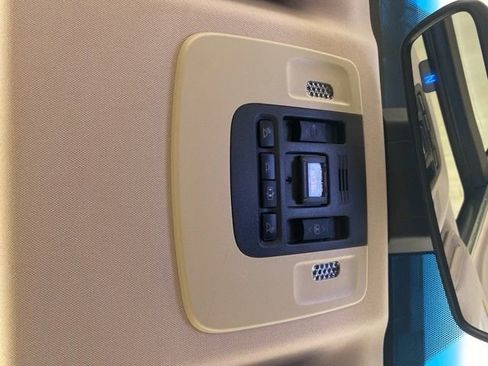 Used 2018 Toyota Camry XLE w/ Audio Package image 13