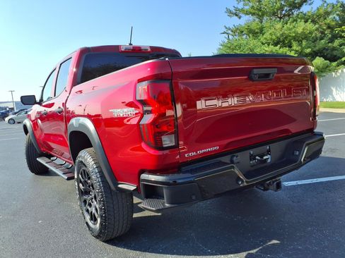 Used 2024 Chevrolet Colorado Trail Boss w/ Technology Package AWD/4WD image 29