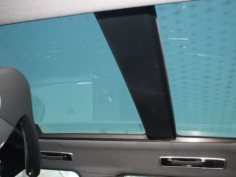 New 2026 Land Rover Range Rover SE image 23