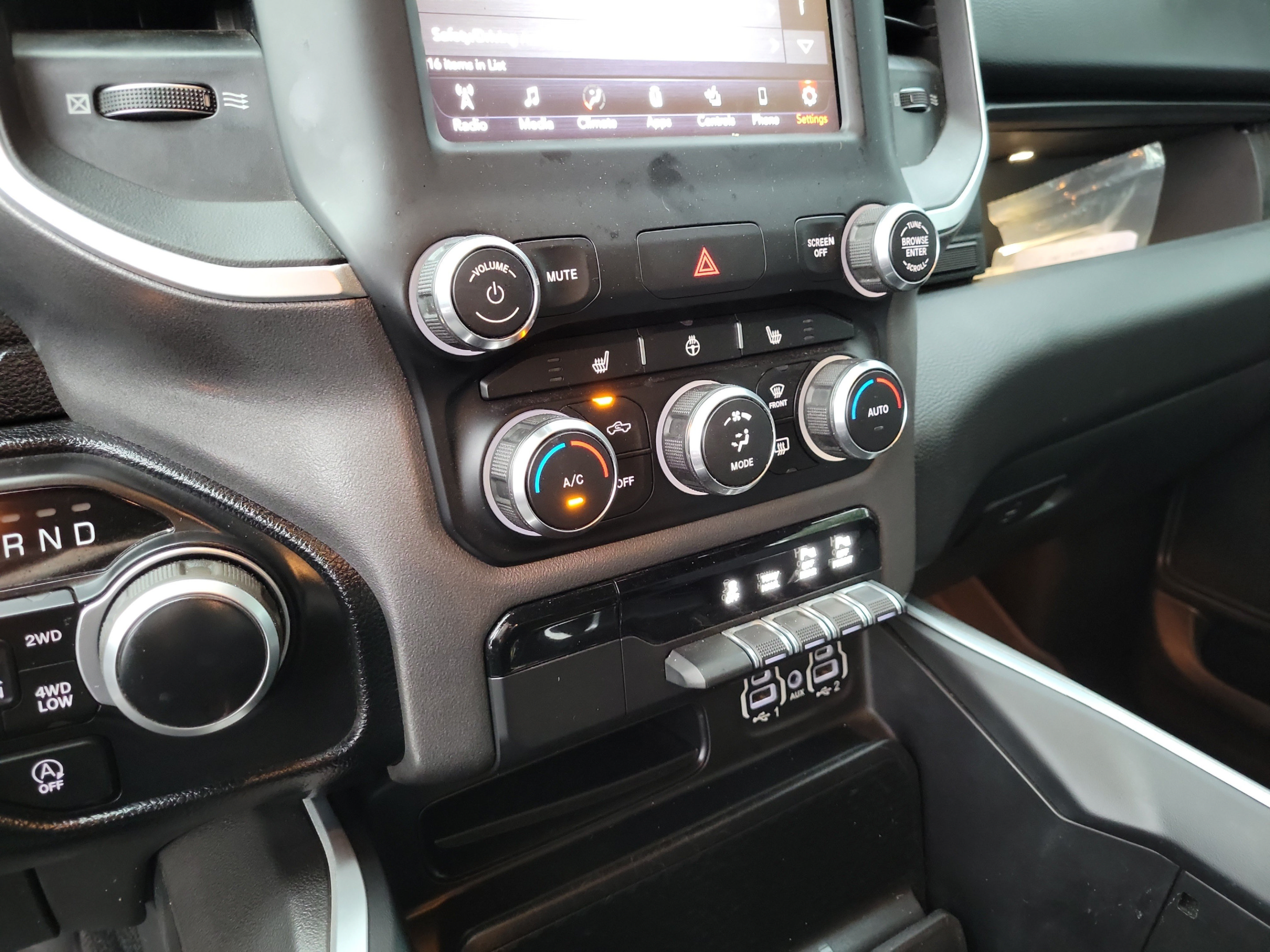 Used 2021 RAM 1500 Big Horn AWD/4WD image 18