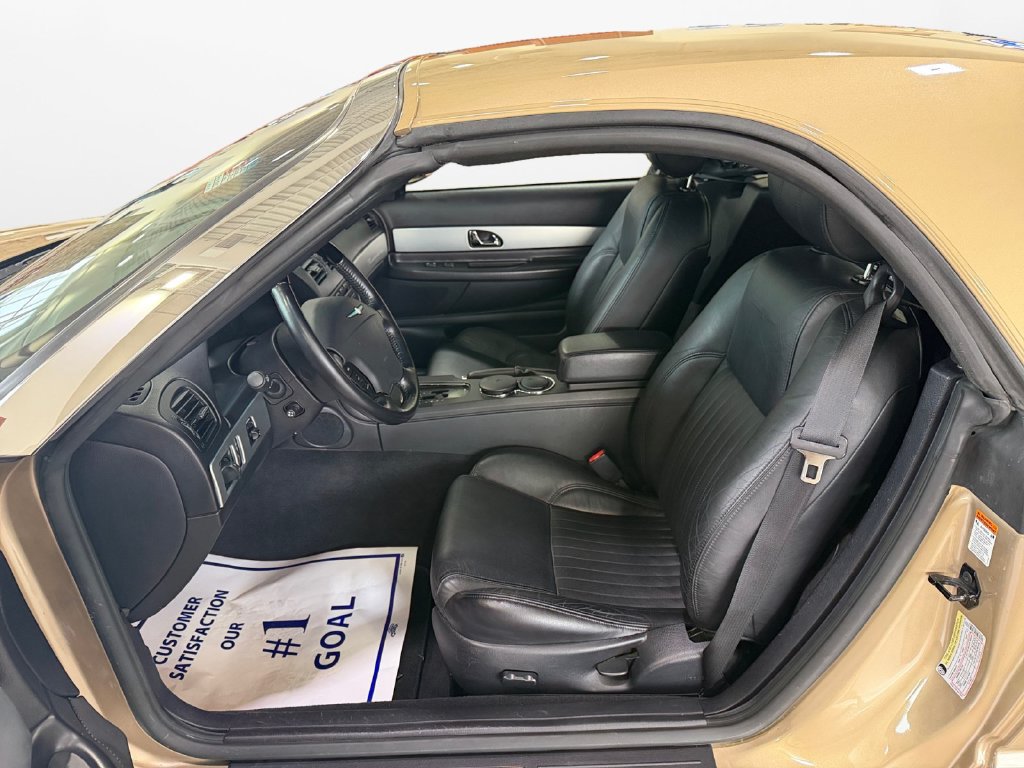 Used 2005 Ford Thunderbird RWD image 17