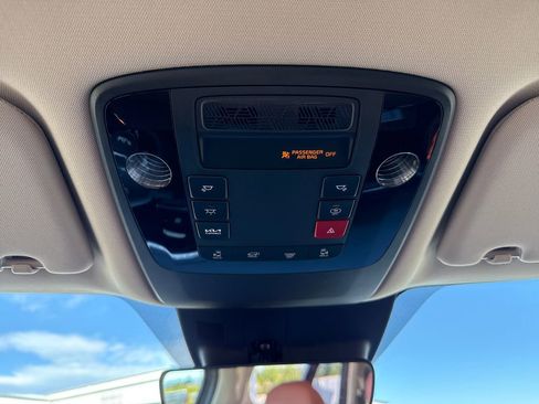 New 2026 Kia Carnival EX FWD image 26