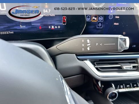 Used 2024 Chevrolet Equinox EV LT FWD image 16