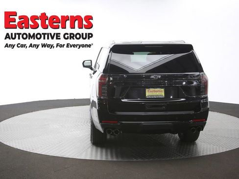 Used 2025 Chevrolet Suburban Z71 AWD/4WD image 39