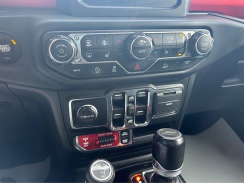 Used 2021 Jeep Gladiator Rubicon w/ LED Lighting Group image 28